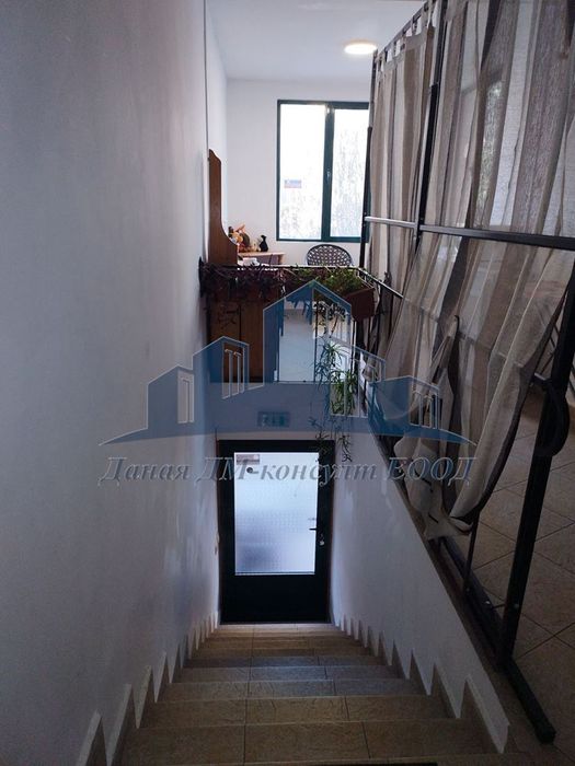 Продава се Къща в Шумен, Център - 190 кв.м за 1208 €/кв.м - Снимка #4