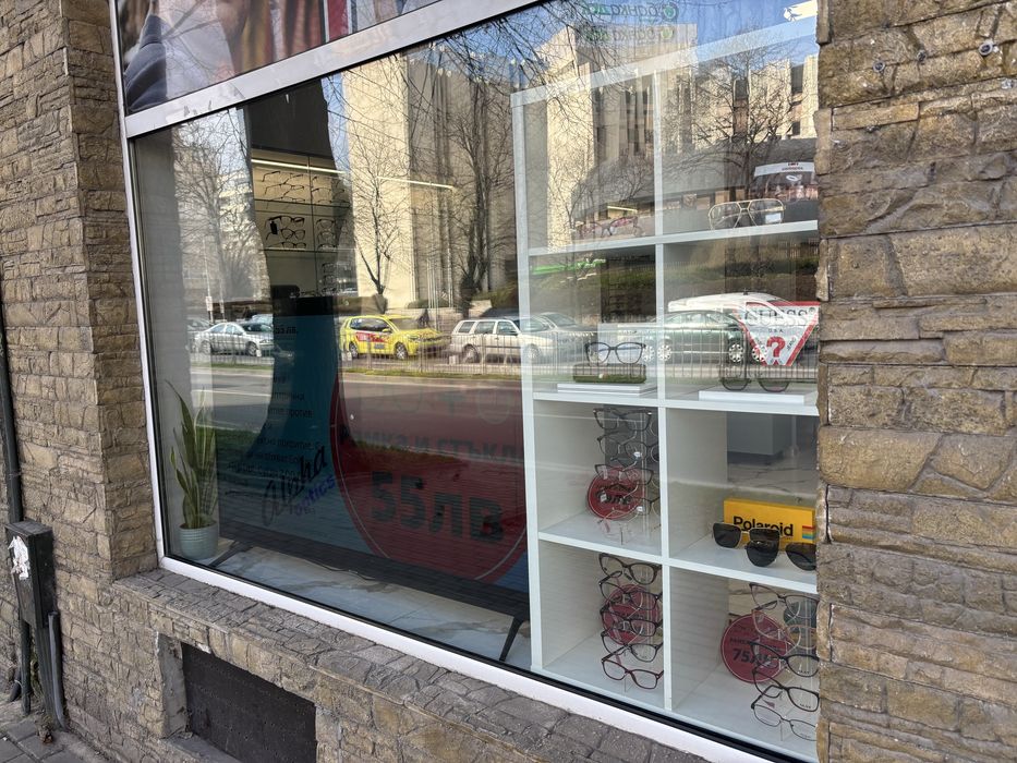 Лепене на фолио върху прозорци/ дограма/ мебели/ врати/ витрини