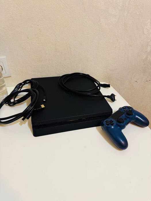 Срочно продаётся PlayStation 4!