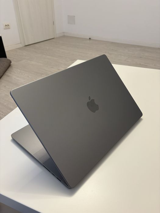 MacBook Pro 16” M1 Max | 64GB RAM | 1TB SSD | Stare foarte bună