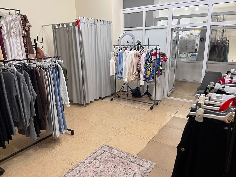 Мебель в магазин