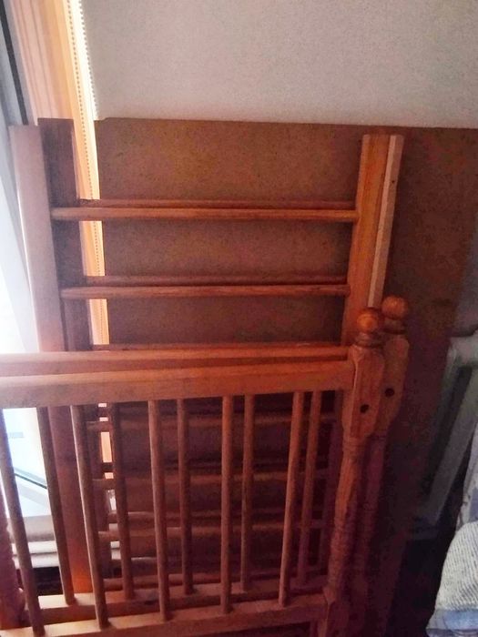 Bolalar karavati srochna sotiladi