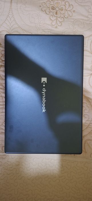 Vând URGENT  laptop I3, procesor generația I 10