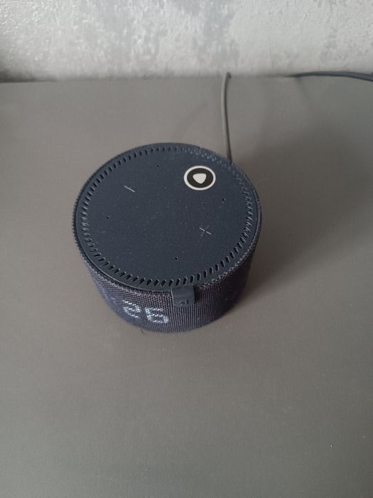 Колонка алиса Яндекс