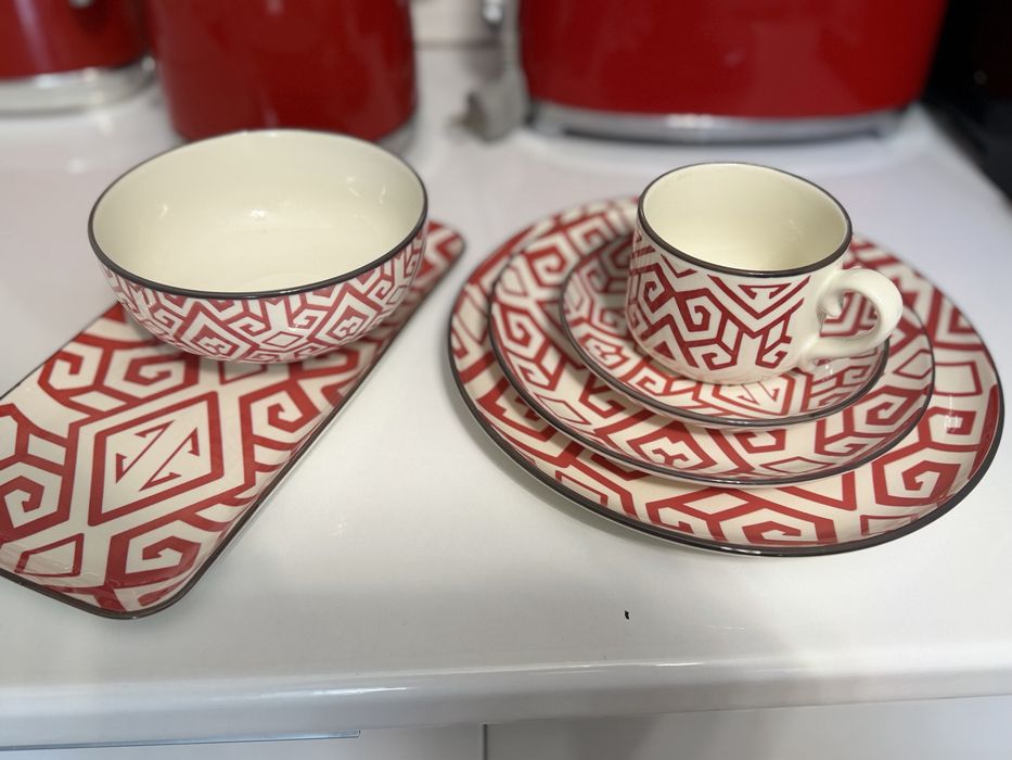 Продам сервиз! На 6 персон!