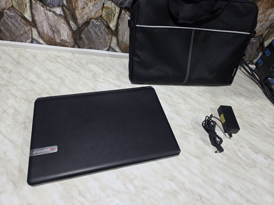 Ноутбук Packard Bell (Acer)
