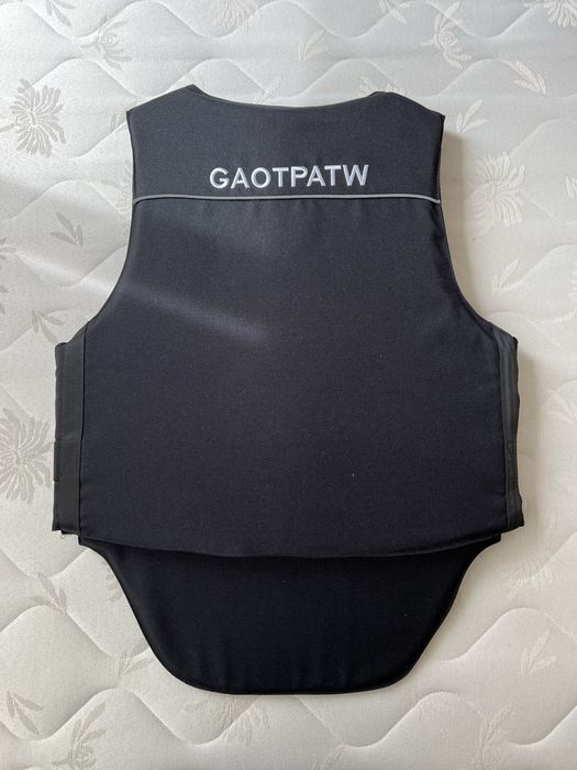 Жилет для конного спорта