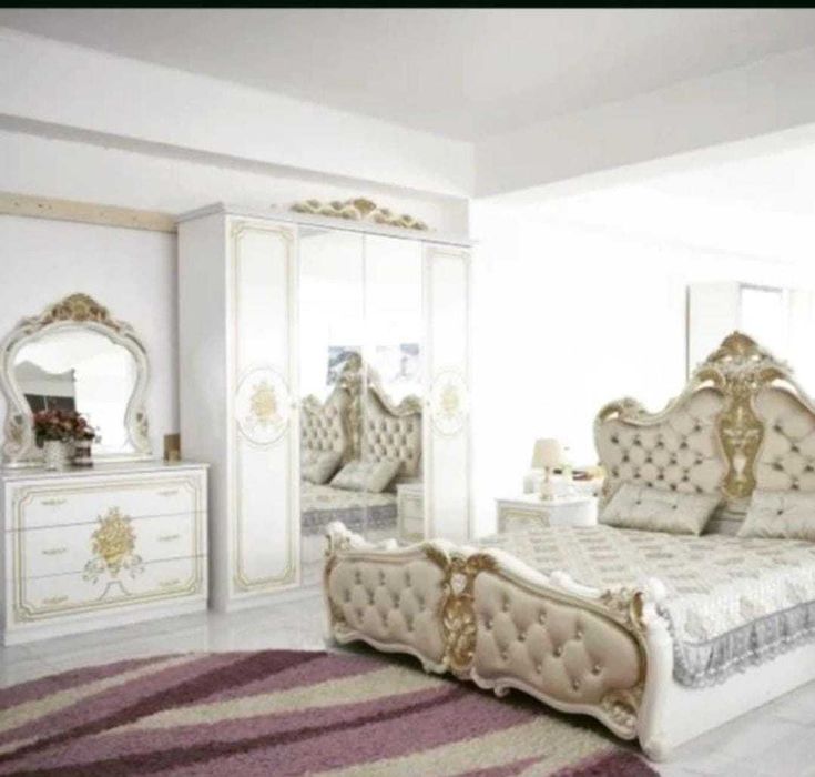 Продам спальный гарнитур