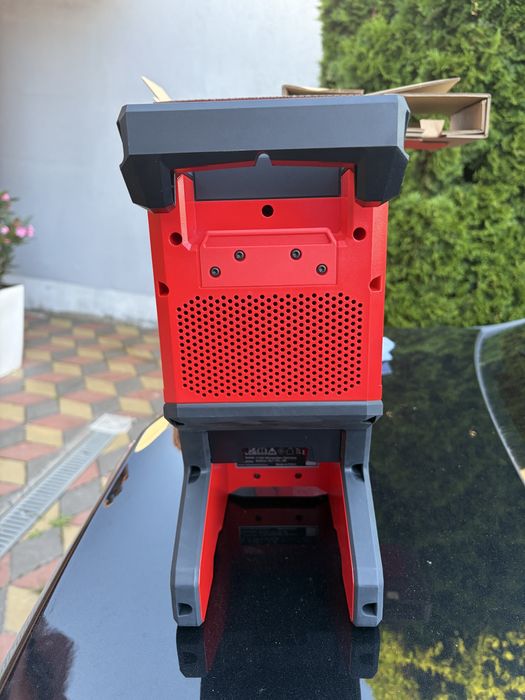 Boxa Milwaukee M18