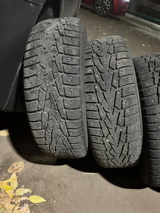 Продам зимнюю резину 185/65 r15