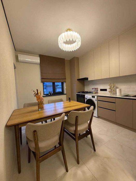 Сдаётся квартира 2/4/9 на М.Улугбеке, Максим Горький, ор-р: Бузбазар!