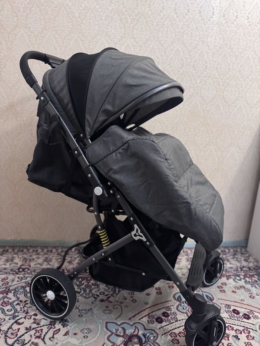 Продам коляску прогулочную