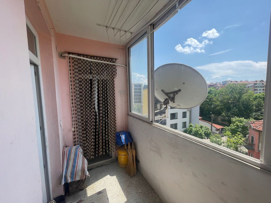 Двустаен апартамент Площад Македония