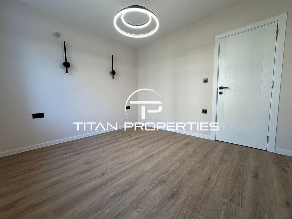 Продава се Тристаен апартамент в Бургас, Братя Миладинови - 50 кв.м за 1529 €/кв.м - Снимка #8