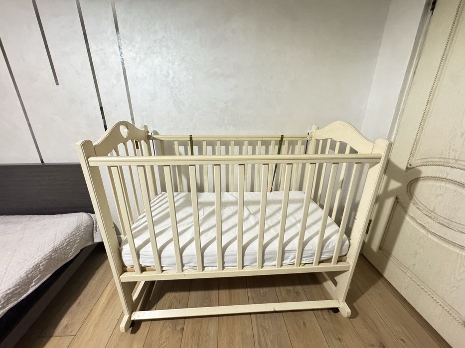 Продам Манеж детский