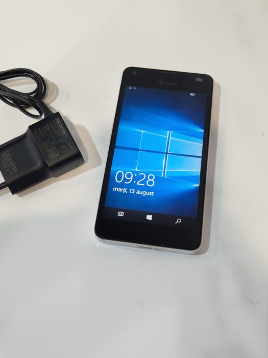 Telefon Nokia cu touchscreen