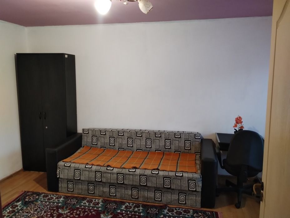 Închiriez garsonieră