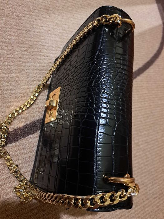 Дамска чанта през рамо