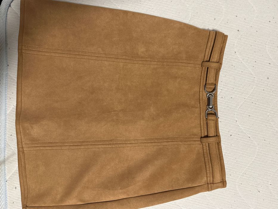 Дамски комплект риза и пола