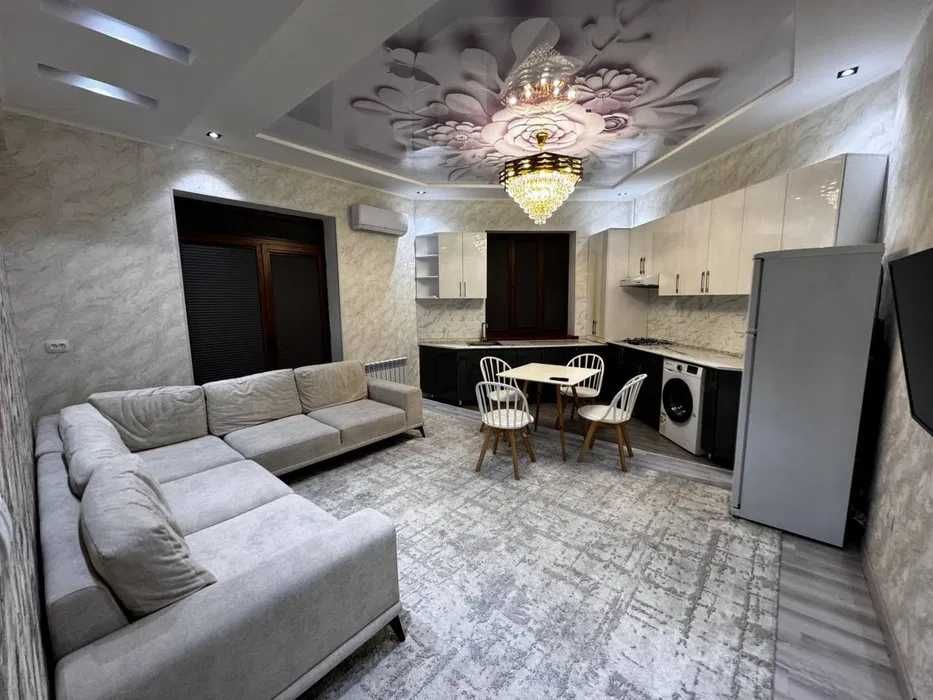 R10! Сдаётся квартира 2/2/9 на Чиланзарский ор-р Метро Чиланзар!