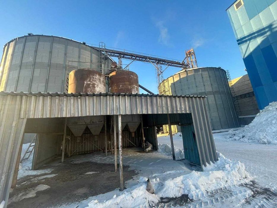 Мельничный комплекс,элеватор.