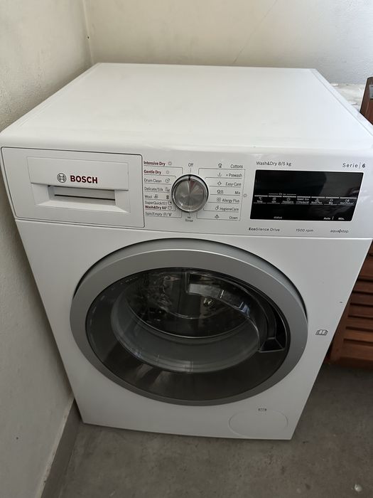 Комбинирана пералня със сушилна