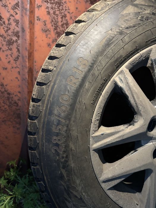 Рещина с дисками 285/60 R18