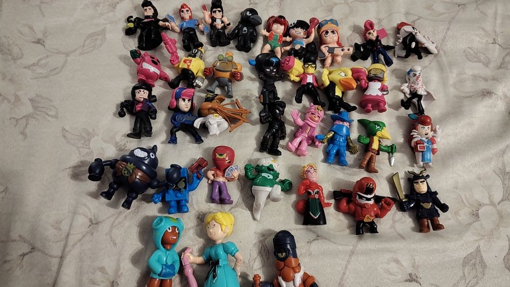 Figurine si Carti brawl stars