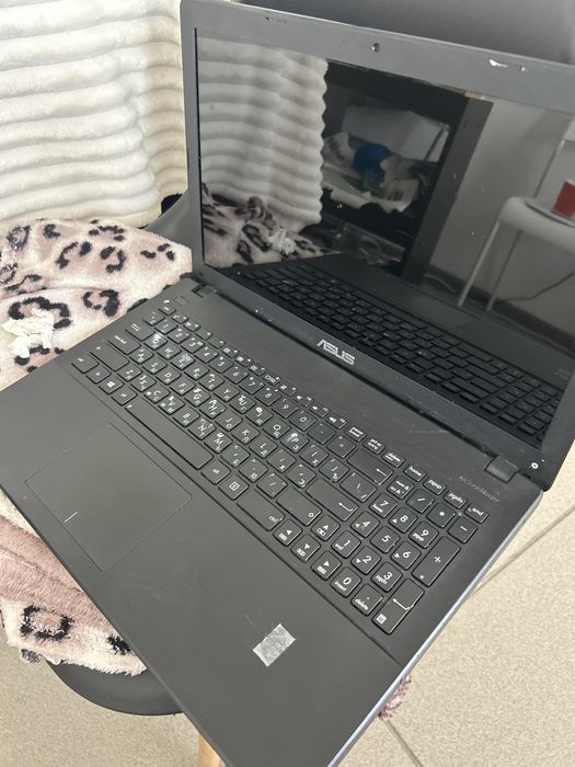 ноутбук ASUS X551C
