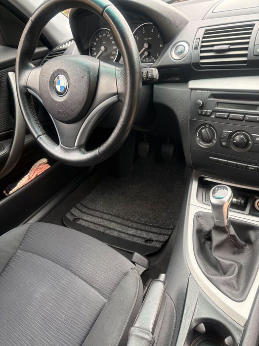 Vând BMW Seria 1 E87