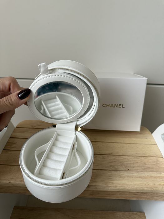 Мини кутия за бижута CHANEL