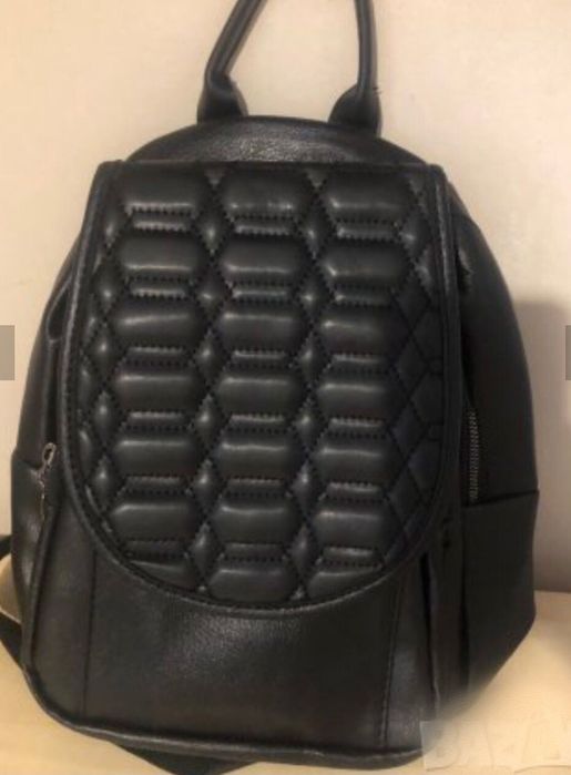 Черна кожена раница