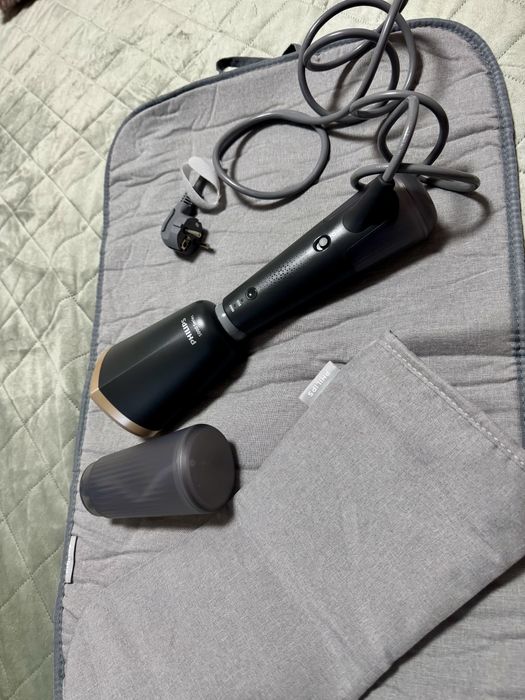 Уред за гладене с пара Philips Series 5000 в отлично състояние