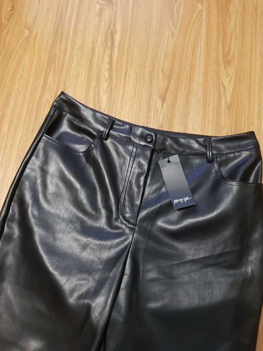 Pantaloni de piele Nasty Gal marimea 42