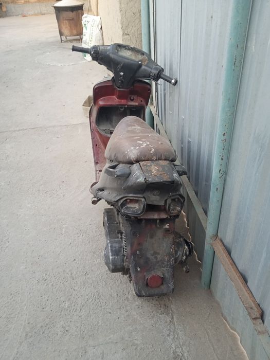 Скутер сотилади нархи 700 минг