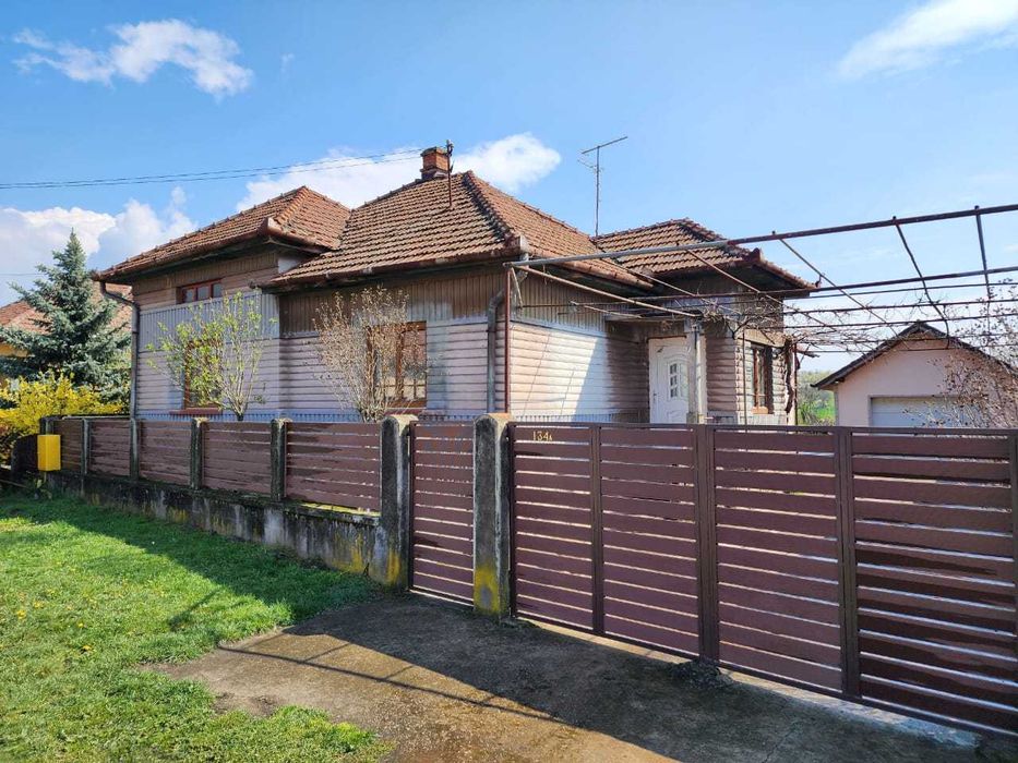 Proprietate deosebită Sântandrei – 3 clădiri, teren 1.490 mp, 5 km de Deva și de Simeria