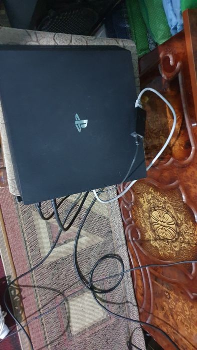 PS4 Pro 2TB (Vzlom 11.00 HEN) — Ideal holatda