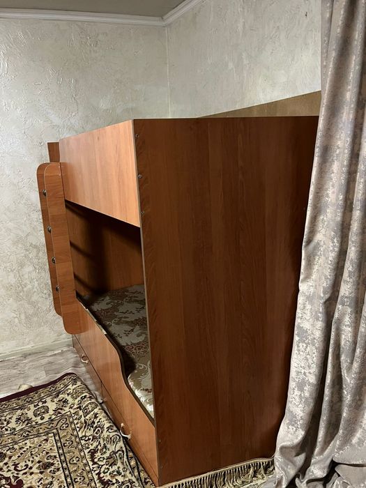 Срочно продам двухярусную кровать