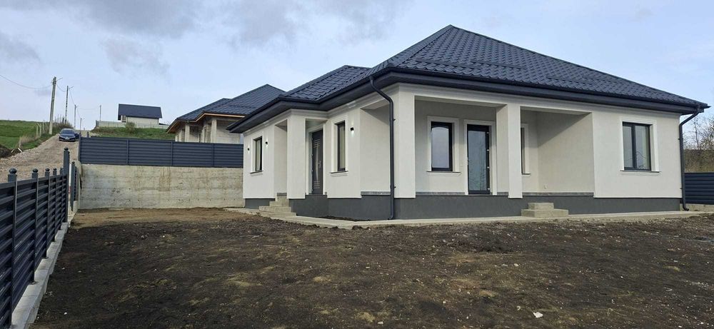 Casa Catamaresti Deal Zona RAR, str. Viorelelor nr.20