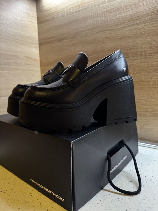 Кожени боти на платформа с ток  WINDSORSMITH