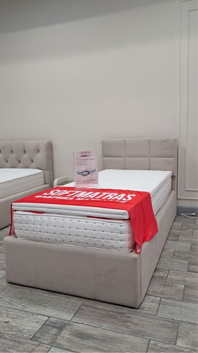 90/200 кровати с витрины