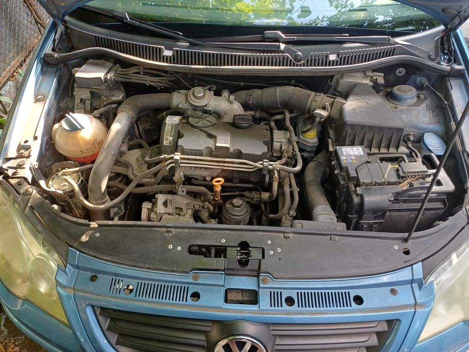 Vand VOLSWAGEN POLO 1,4 TDI din 2008 cu 75000 km reali