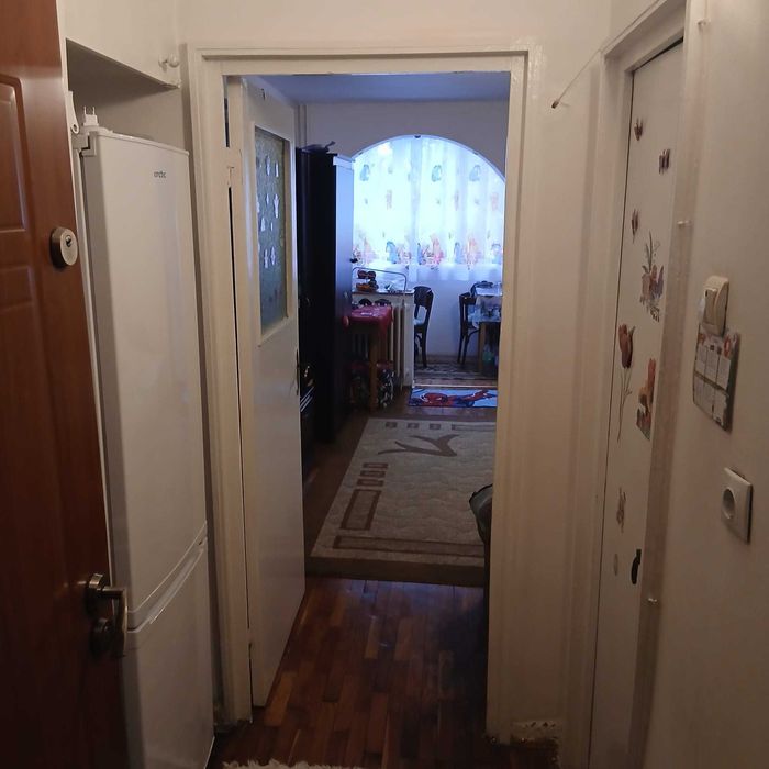 Proprietar ,vand garsonieta30 mp,comfort 1,et 2 din 4,Manastur str Parang nr 13,mobilata si utilata pret 89 000 €