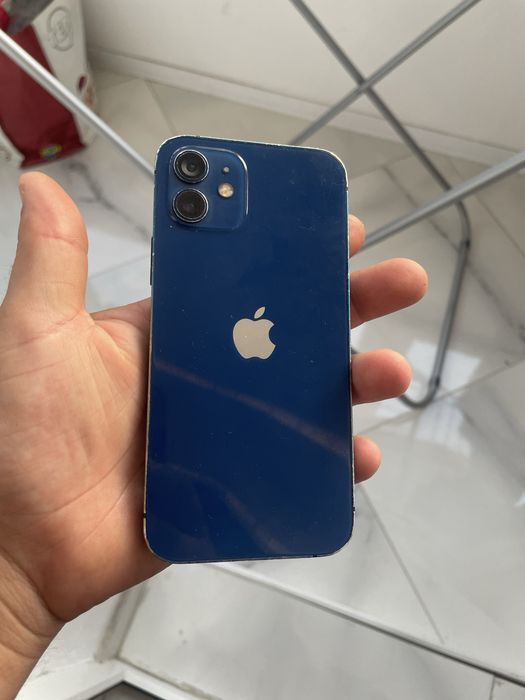 Iphone.        12