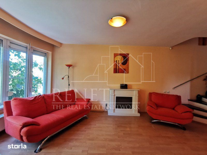 Casa Strada Muntii Carpati, 3 camere, curte proprie