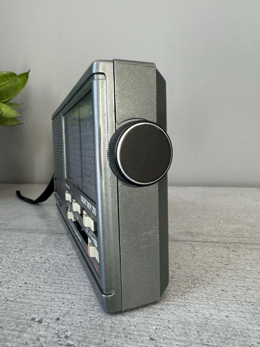 Radio Grundig Yacht Boy 210