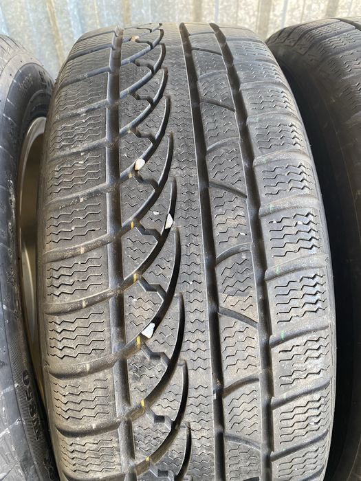 215/55/17 Зимни
