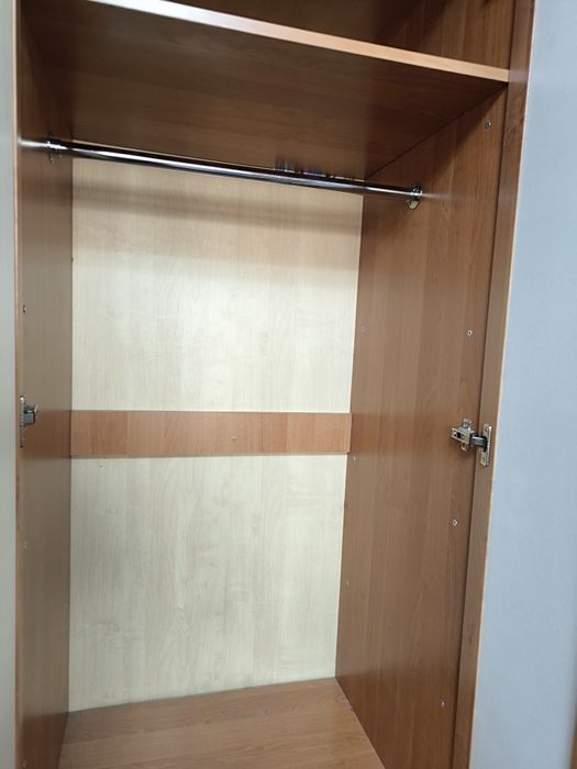 Продам шкаф распашной