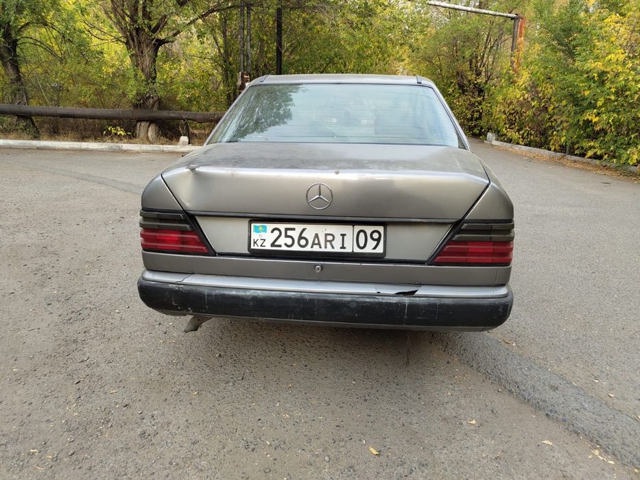 Продам мерс 124 на ходу