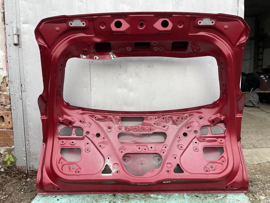 Заден капак багажник за Toyota Corolla Cross Тойота Корола Крос 2022г-